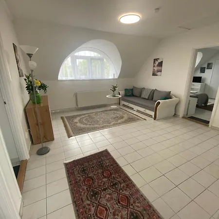 Lillybeth Lakeside ゲストハウス ケストヘイ