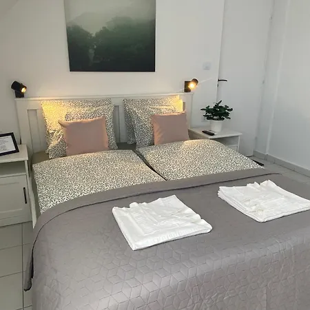 Lillybeth Lakeside Keszthely