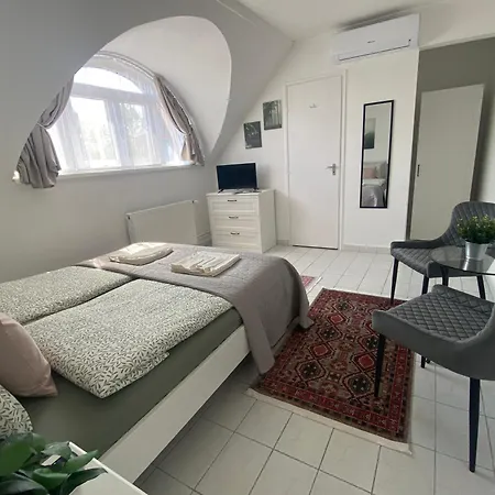 Lillybeth Lakeside 3* Keszthely