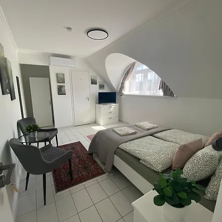 Lillybeth Lakeside Vendégház 3*