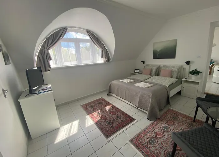 Lillybeth Lakeside 3* 케츨리