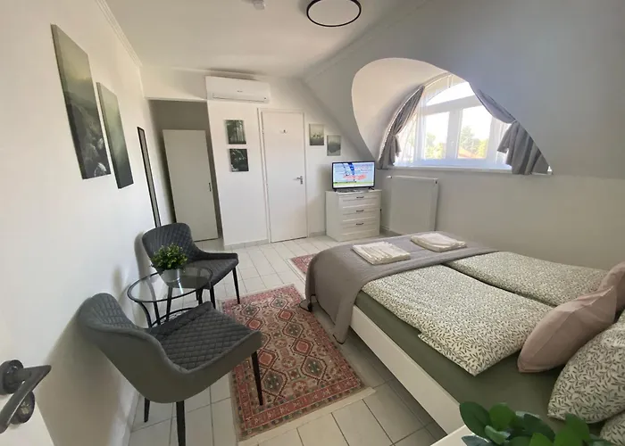 Lillybeth Lakeside 케츨리