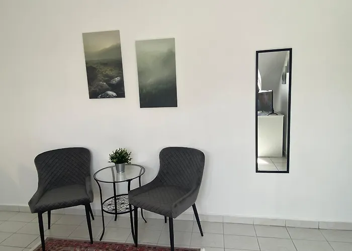 Lillybeth Lakeside 3*