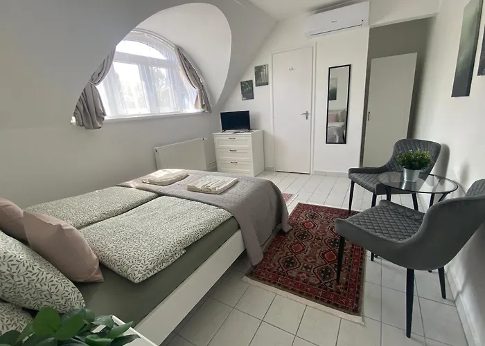 Lillybeth Lakeside 3* 케츨리